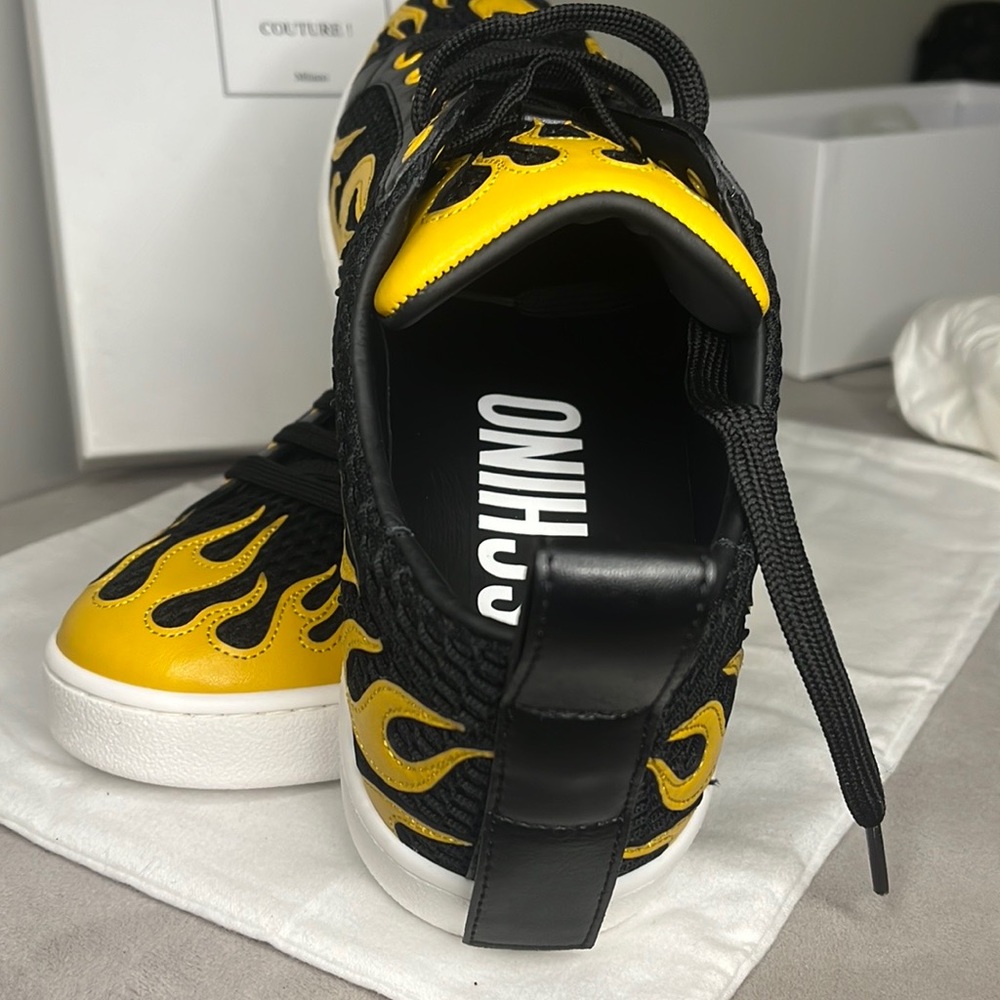 🐻Moschino Flames🔥Black Sneakers Brand New! - Picture 5 of 7